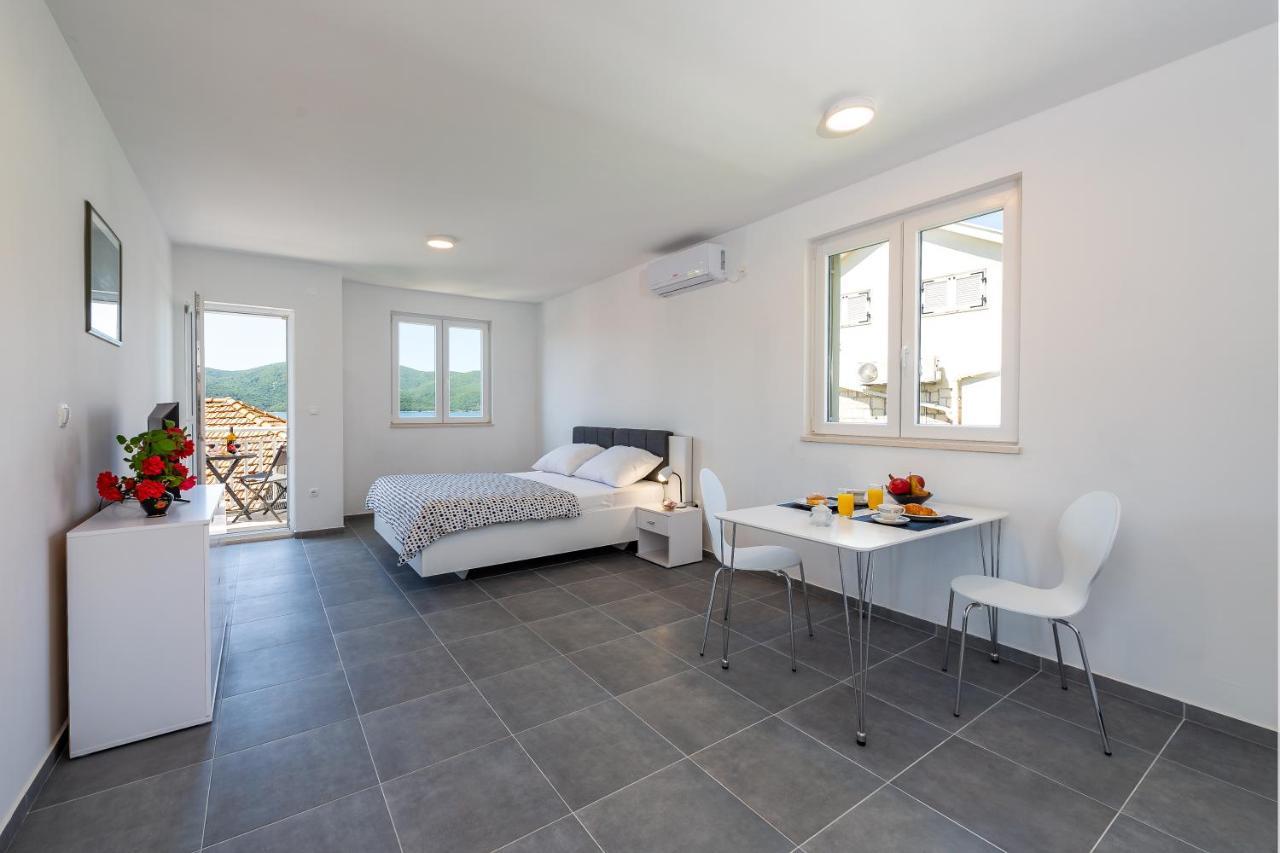 Korta Apartments Viganj Eksteriør billede