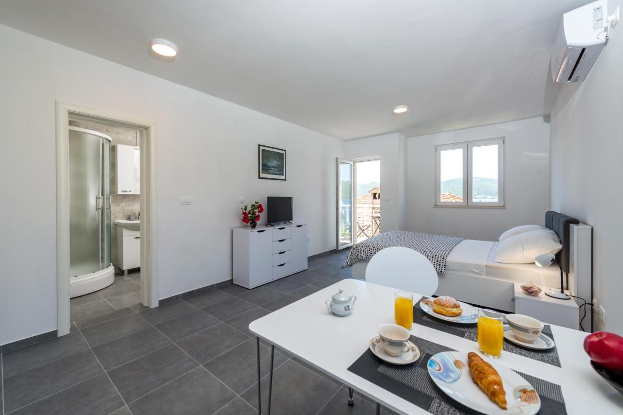 Korta Apartments Viganj Eksteriør billede