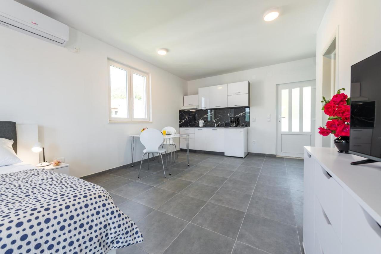 Korta Apartments Viganj Eksteriør billede